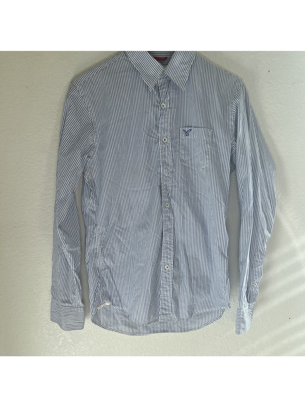 American Eagle Outfitter Men's XS Vintage Fit Striped Button Shirt